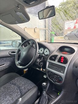 Peugeot 206 / 2003 - 11