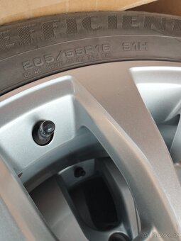 ALU kola Renault 205/55 R16 letní - 11