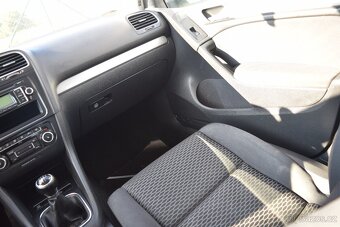 Volkswagen Golf 1.6 TDI BOHATÁ VÝBAVA NOVÁ STK PRVNÍ MAJITEL - 11