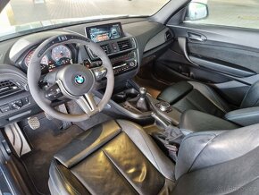 BMW M2  2017  Manuál - 11