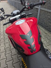 Ducati Streetfighter V2 Ducati Red s doplňky - 11