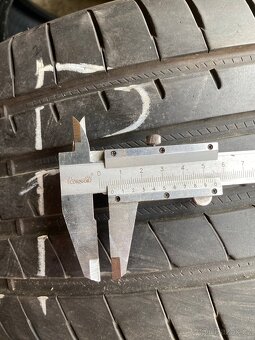 Letní pneu 225/40 R19 - 11