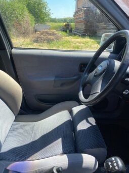 Ford Sierra veškeré díly z vozu - 11