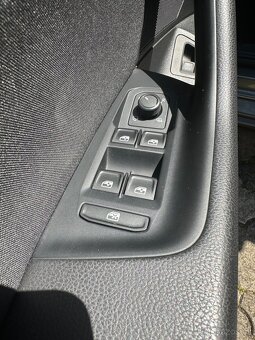 Volkswagen Passat B8 2.0 TDi 110 kW Manuál - 11