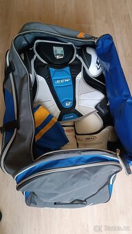 Hokejová výstroj pro hráče na postavu L, cca 175cm s taškou - 11