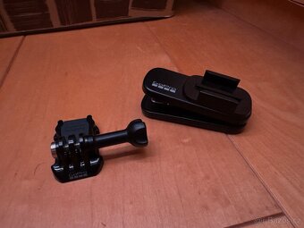 GoPro HERO 10 Black + originální příslušenství - 11