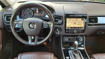 Volkswagen Touareg 3.0TDi 180kW, ADAPTIVNÍ TEMPOMAT, VZDUCH - 11