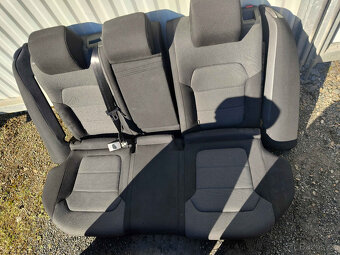 Sedačky Passat B7 - sedan - 11