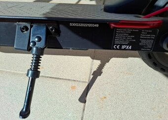 Prodám elektrokoloběžku Sencor S30, TOP stav - 11