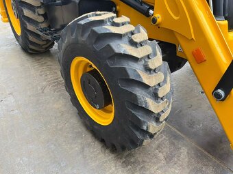 JCB 3DX 2019 - 11