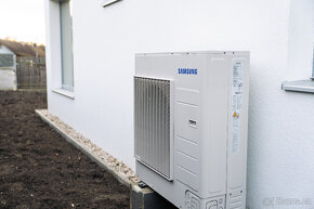Luxusní rodinný dům 133 m2 v Kamenici u Prahy - 11