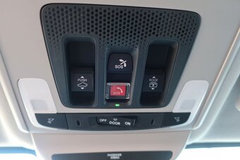HONDA ZR-V 2.0 e:HEV Advance Panorama BOSE® Head-Up Kůže atd - 11