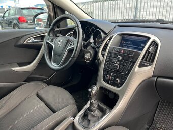 Opel Astra J Sports Tourer 2.0 CDTI - 11