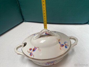 Porcelánová dóza - 11