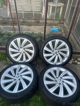 ALU Kola ŠKODA 5x112 R18 PERSEUS ZÁNOVNÍ Pneu 225/45/18 - 11