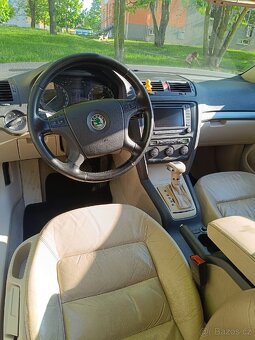 Prodám Škoda octavia 2 combi 1.6FSI AUTOMAT - 11