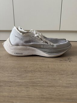 Nike Vaporfly 2 vel. 43 - 11