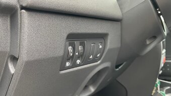 Renault Mégane, 1.5 DCI 78 KW // PANORAMA // RV 3/2008 - 11