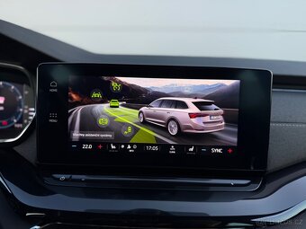 ŠKODA Octavia IV Combi 2.0TDi 110KW DSG Style Plus - 11