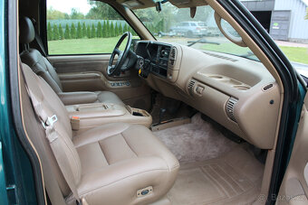 1995 Chevrolet Suburban 4WD 5.7 V8 - 11