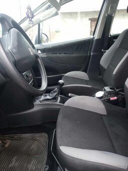 Peugeot 207 1.4i, 70 kW, r. 2008 - 11