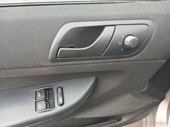 Škoda Fabia Com 1.4 59kW - 11