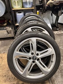 Alu kola originál Audi S5 255/40/R19 P ZERO winter - 11