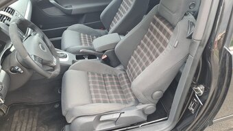 VOLKSWAGEN GOLF 5 GTI - 2,0TFSi 147kW - DSG - 11