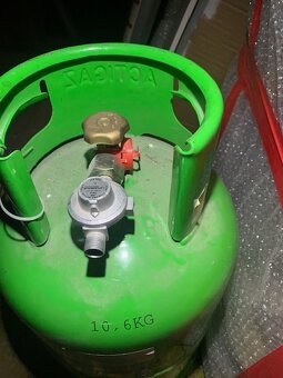 Prodám použité funkční bourací kladiva +plynová bomba 10 kg - 11