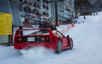 1:18 Ferrari F40 Japan Snow Drifting - 11