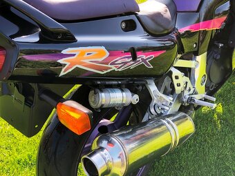 Suzuki GSXR 750, 1994, plně funkční, origo plasty - 11