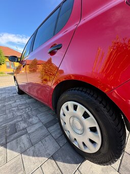 Škoda Fabia II 1.2 HTP 54 587 km rok 2008 (benzín) - 11