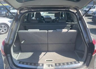 Nissan Qashqai 2.0i 4x4 TEKNA 7 míst benzín manuál 104 kw - 11