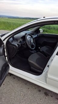 Peugeot 206 1.4 i (55 kW) - 11