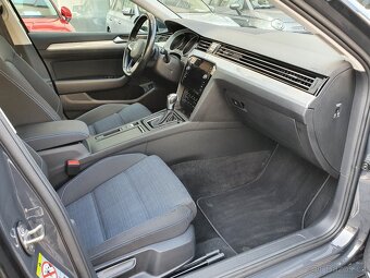 VW Passat B8 GTE Variant 1.4eTSI eHybrid 160kW DSG Virtual - 11