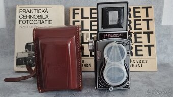 Starý fotoaparát Flexaret + pouzdro, příslušenství, krabice - 11