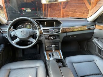 Mercedes Benz W212 - 11