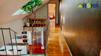 Výjimečný obytně-komerční objekt - 11