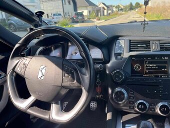 Citroen DS5, 2014, 132000 km, Diesel, manuál, 120 kW - 11