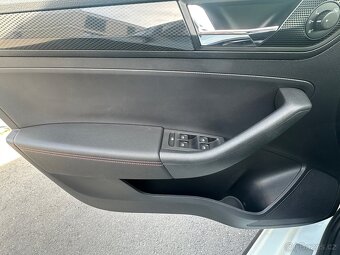 KRÁSNÁ ŠKODA RAPID MONTE CARLO AUTOMAT 1.4Tsi 92kw r.v.2018 - 11