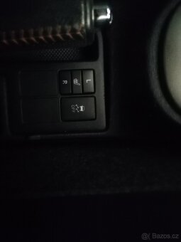 Toyota Yaris 1.3 VVT-i 73 Kw Benzin+LPG  STK 2/2027 - 11