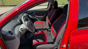 Toyota Yaris //1.0VVT-i//50kW//2.MAJ//ČR//SERVIS// - 11