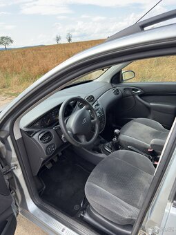 Ford Focus 1.8 TDCI Ghia - 11