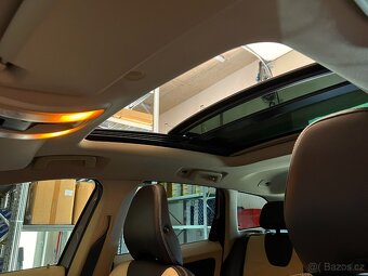 Prodám VOLVO XC60 AWD D5 - 158kW AUT 2012 - Summum TOP STAV - 11