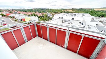 Pronájem bytu s garážovým stáním 1+1 41 m², Znojmo, ul. Kosm - 11