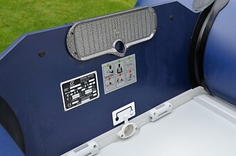 POZOR prodám nafukovací člun ZODIAC CADET 285 S - 11