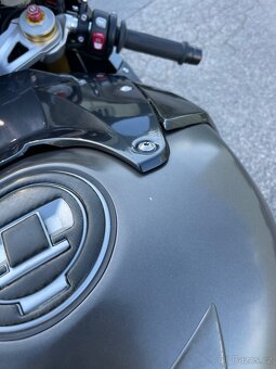 BMW S 1000RR - 11