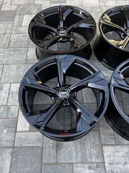 Audi rs4 r20 kovane - 11