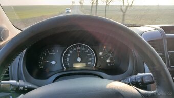 Kia Carnival 2.9crdi - 11