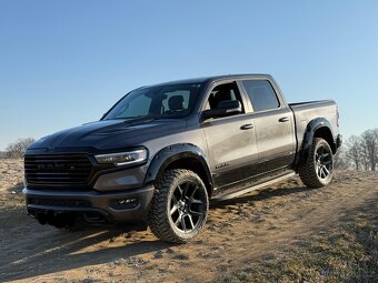 DODGE RAM 1500 5,7 HEMI 2022    GT       46 000 km - 11